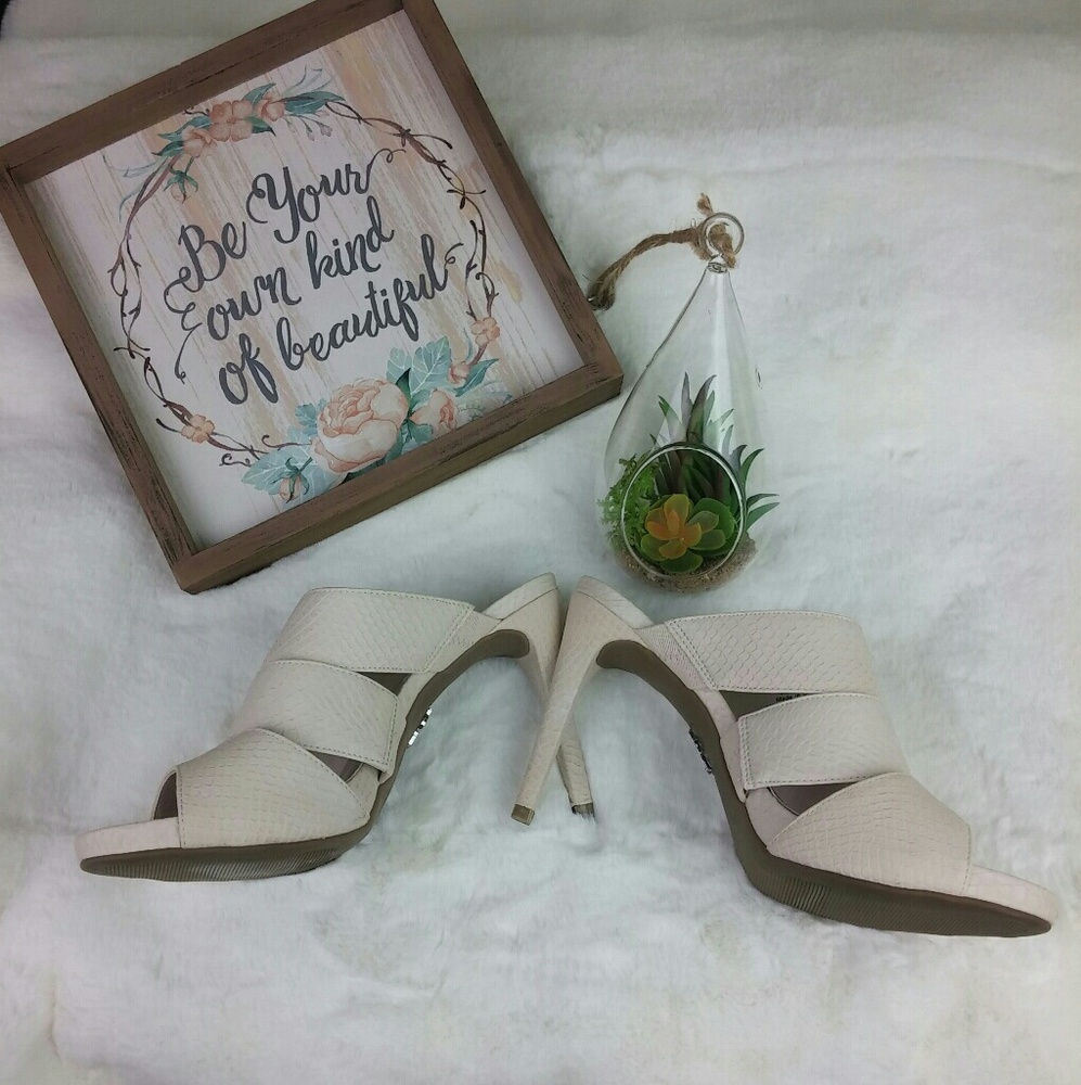 EUC Jennifer Lopez Jonelle Heels Blush Sz 9